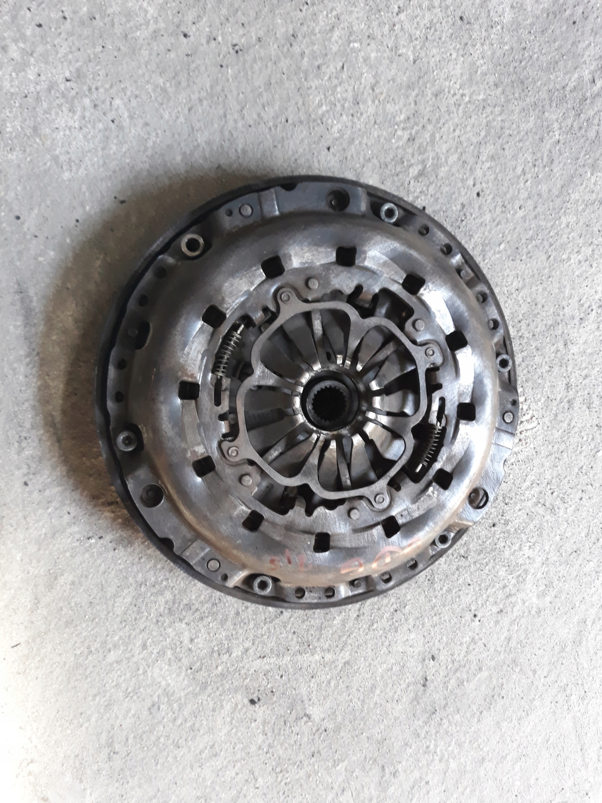 KOŁO DWUMASOWE AUDI A6 C5 2.5 TDI SILNIK BDG Producent części Audi OE