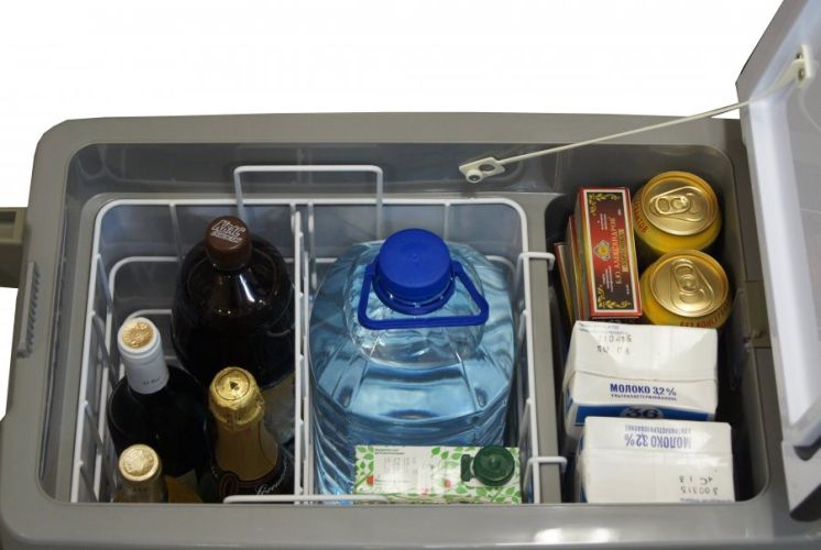 LODOWKA KOMPRESOROWA 40L Z ZAMRAZARKA 12V 24V Brand Indel B