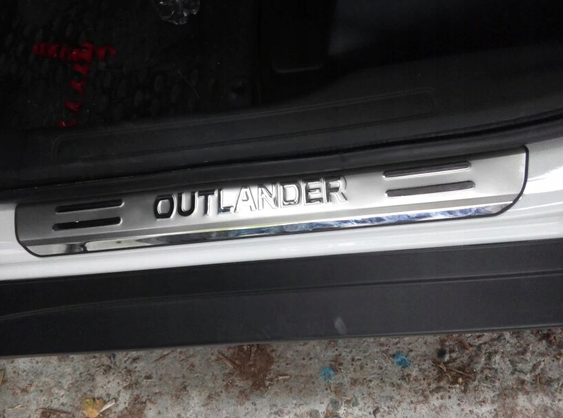 Listwy progowe Mitsubishi Outlander Progi Ochronne