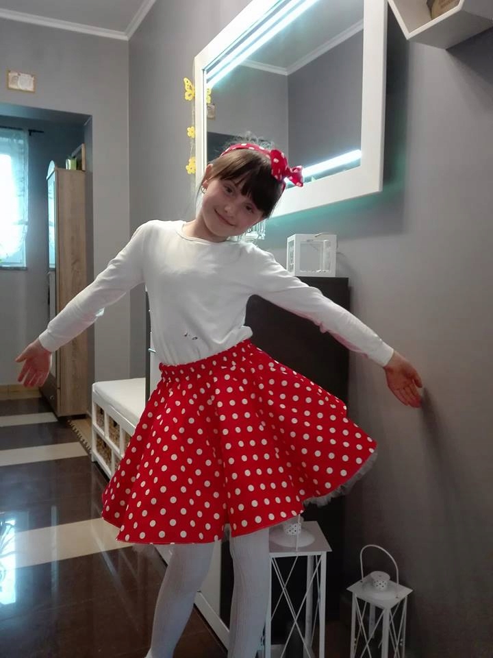 SPÓDNICZKI Z KOŁA PIN-UP Z HAŁKĄ GROCHY 152 Rozmiar 152