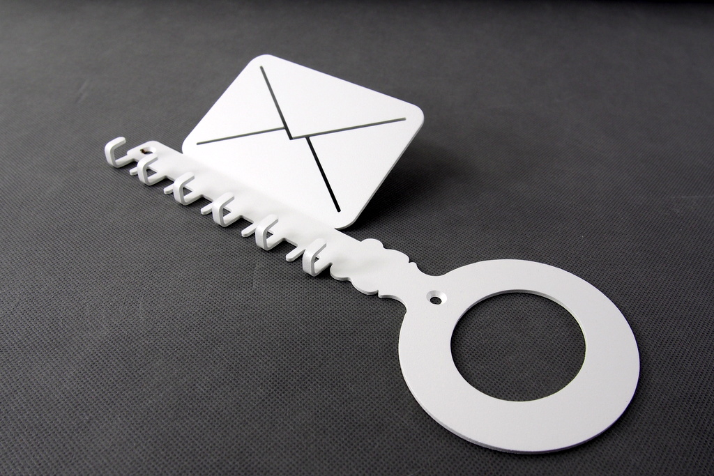 Wieszak na klucze miejsce na list 2x ilość haczków Materiał metal