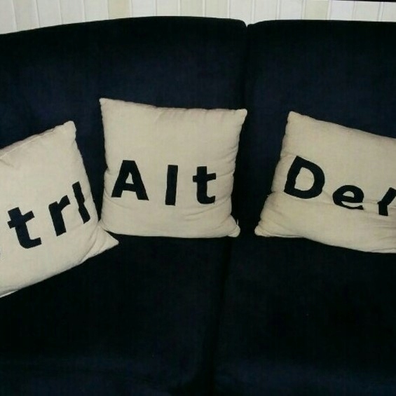 Polštář 3 ks komplet Ctrl, Alt, Del