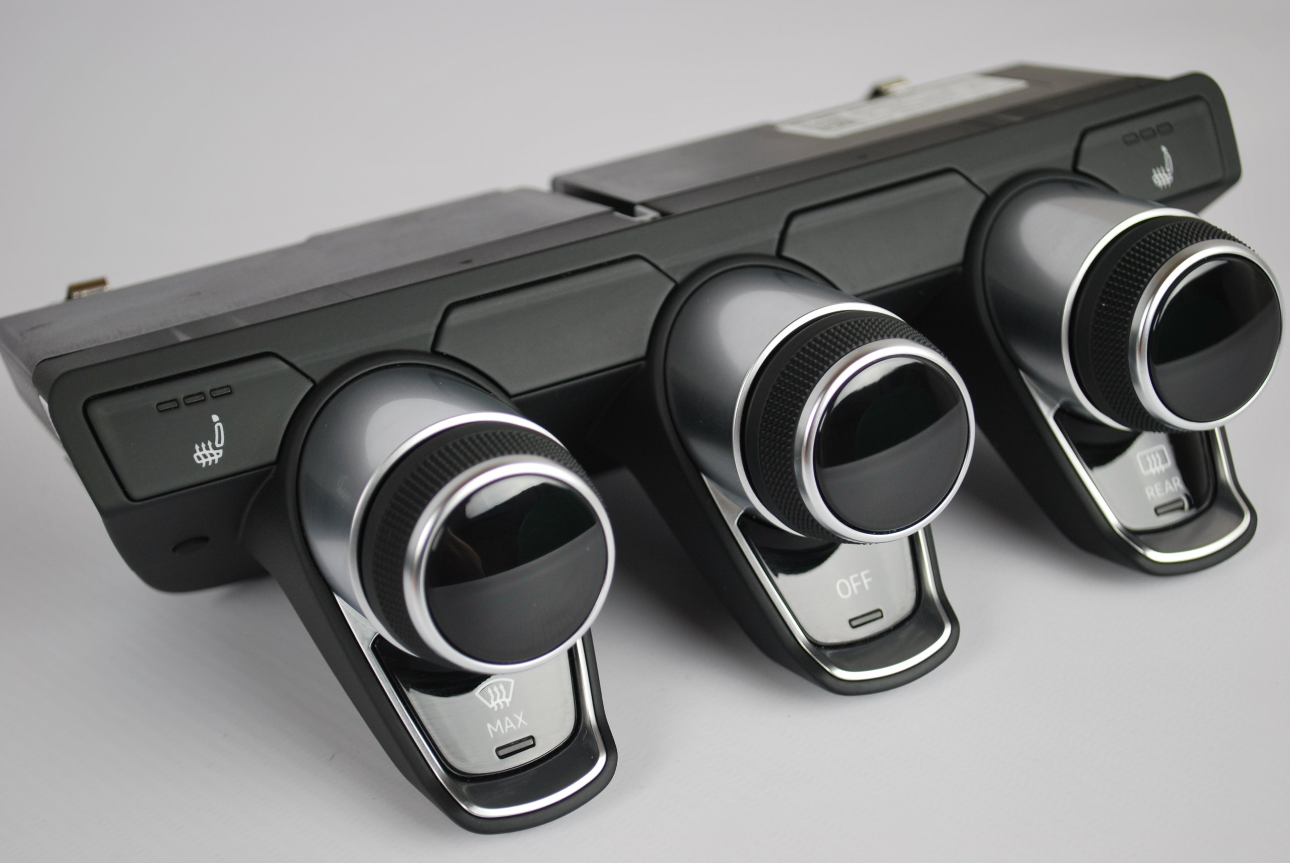 Панель кондиционера Audi R8s0820043k