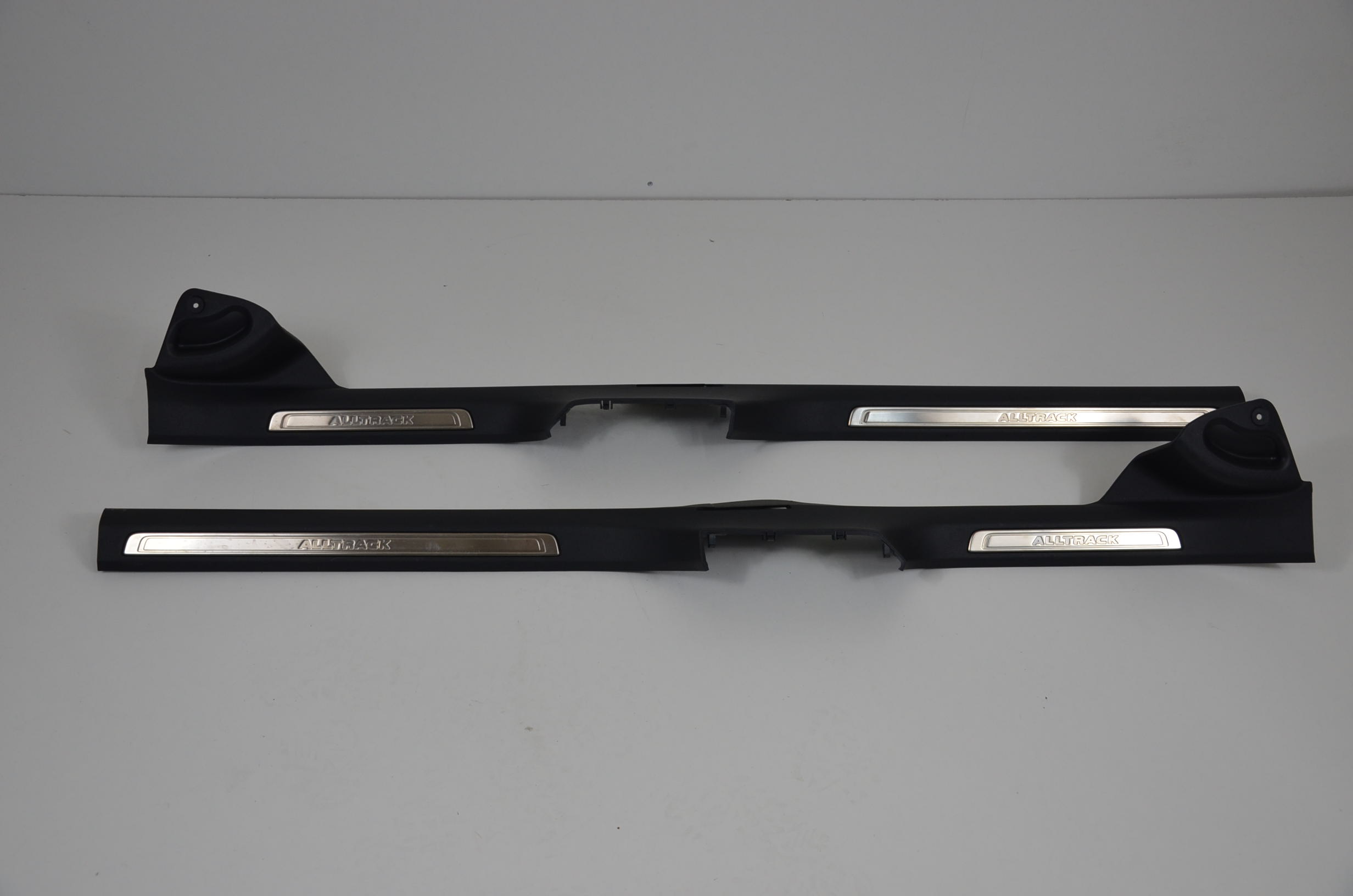 VW PASSAT B8 Alltrack накладка порога левая правая