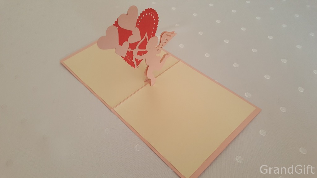 Kupidyn Střílející srdcem, 3D přání k Valentýnu