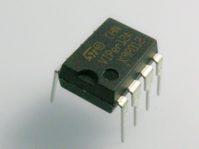 Шим контроллер. Viper 12a Dip-8. ШИМ viper12a. Viper12a (dip8, STM). Viper 12a4f5207.