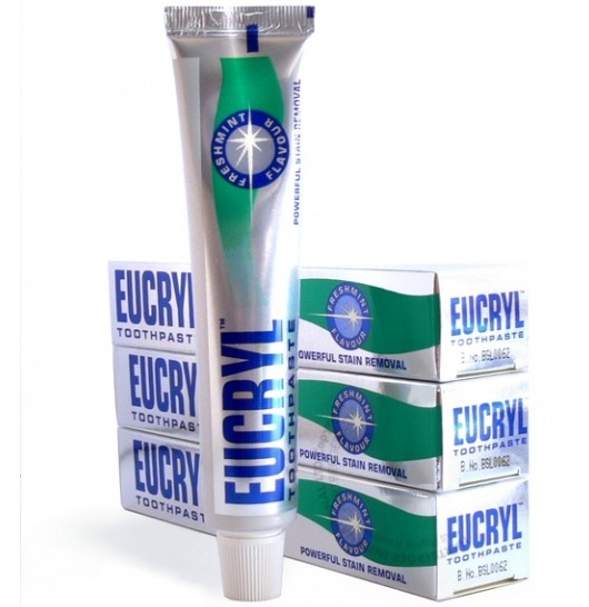 

Eucryl Pasta do Zębów FreshMint Silnie Wybiela