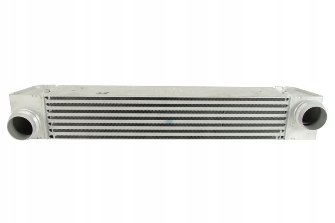 INTERCOOLER BMW 5 E60 E61 520d 530d 03- Typ samochodu Samochody osobowe