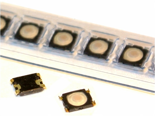 

Micro Switch 3.4x2.4mm KMT071 przycisk .....x1szt.