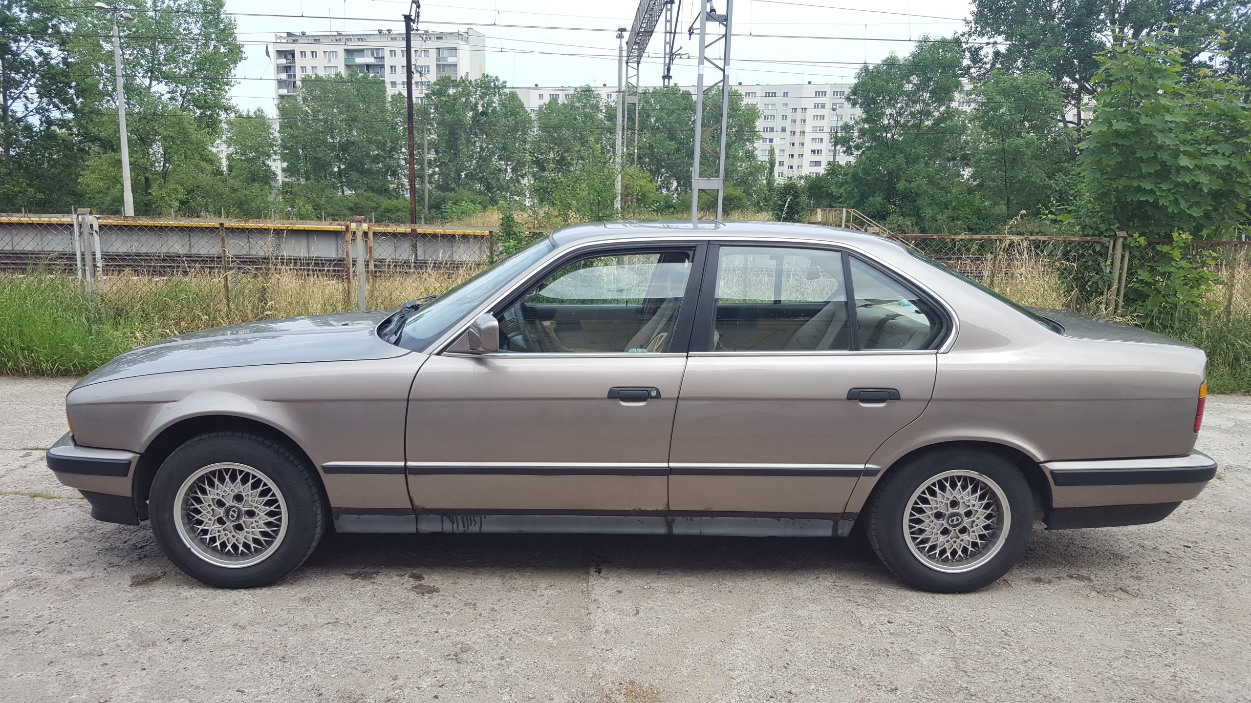 Bmw 520i e34 жмурки