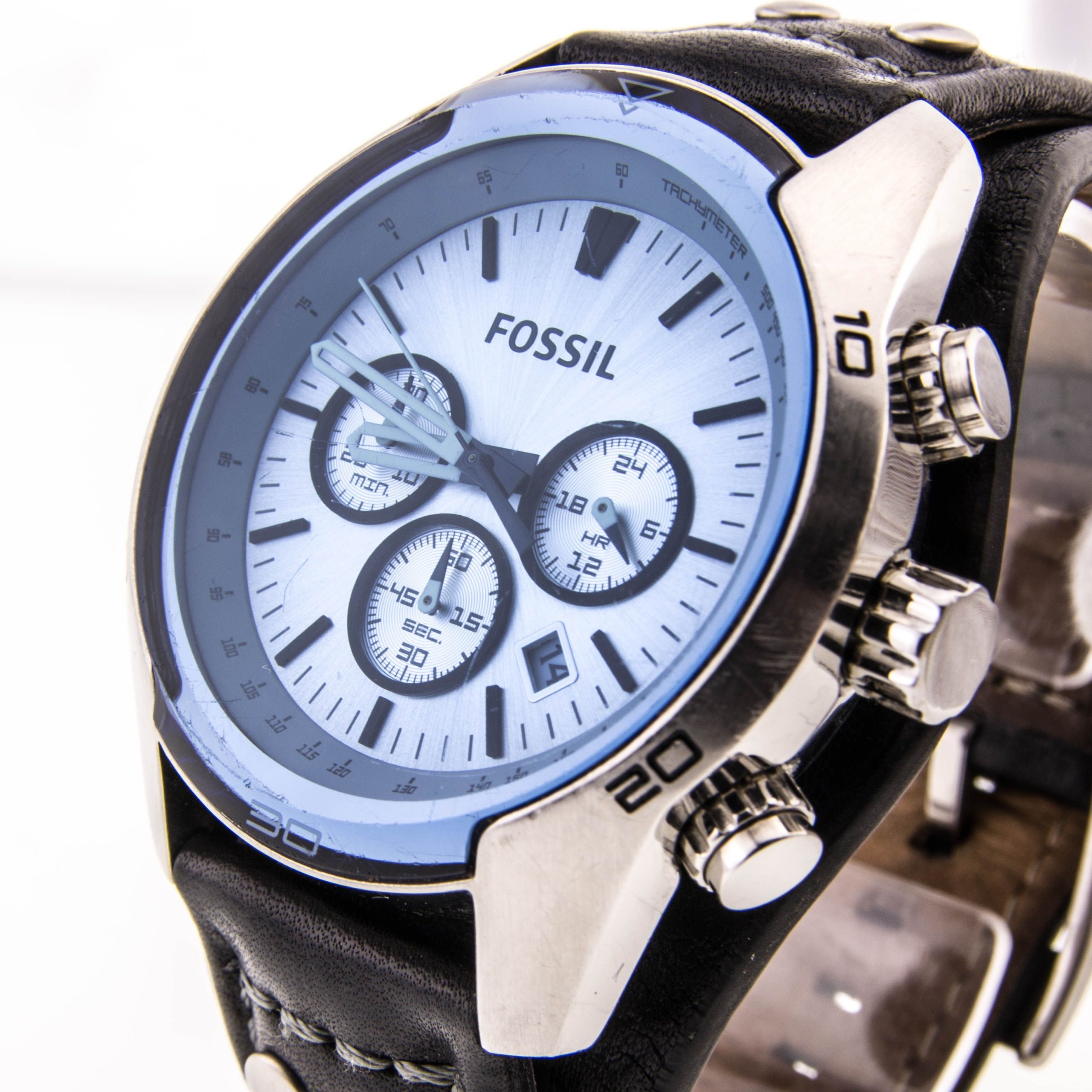 fossil 10 atm features