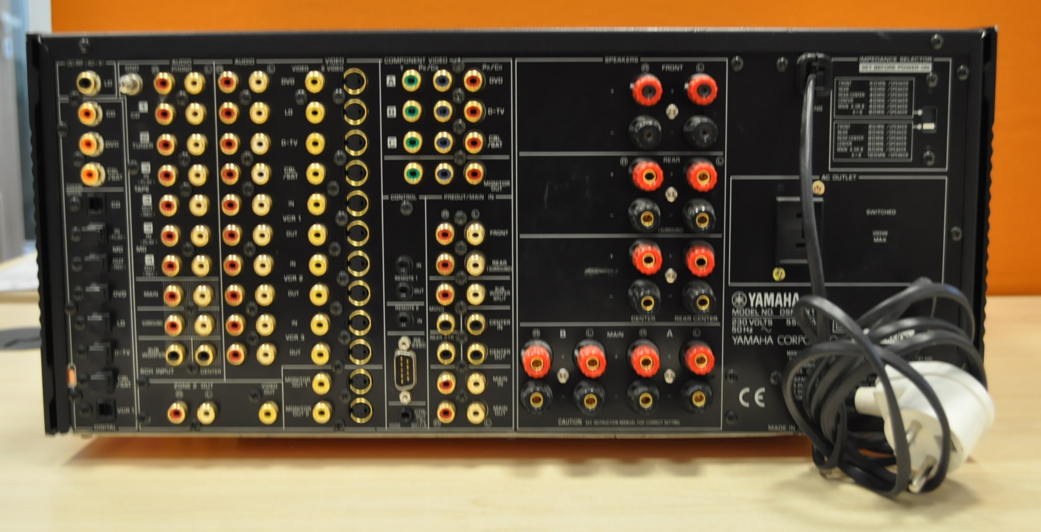 amplituner-yamaha-dsp-ax1-pilot-7072708363-oficjalne-archiwum-allegro