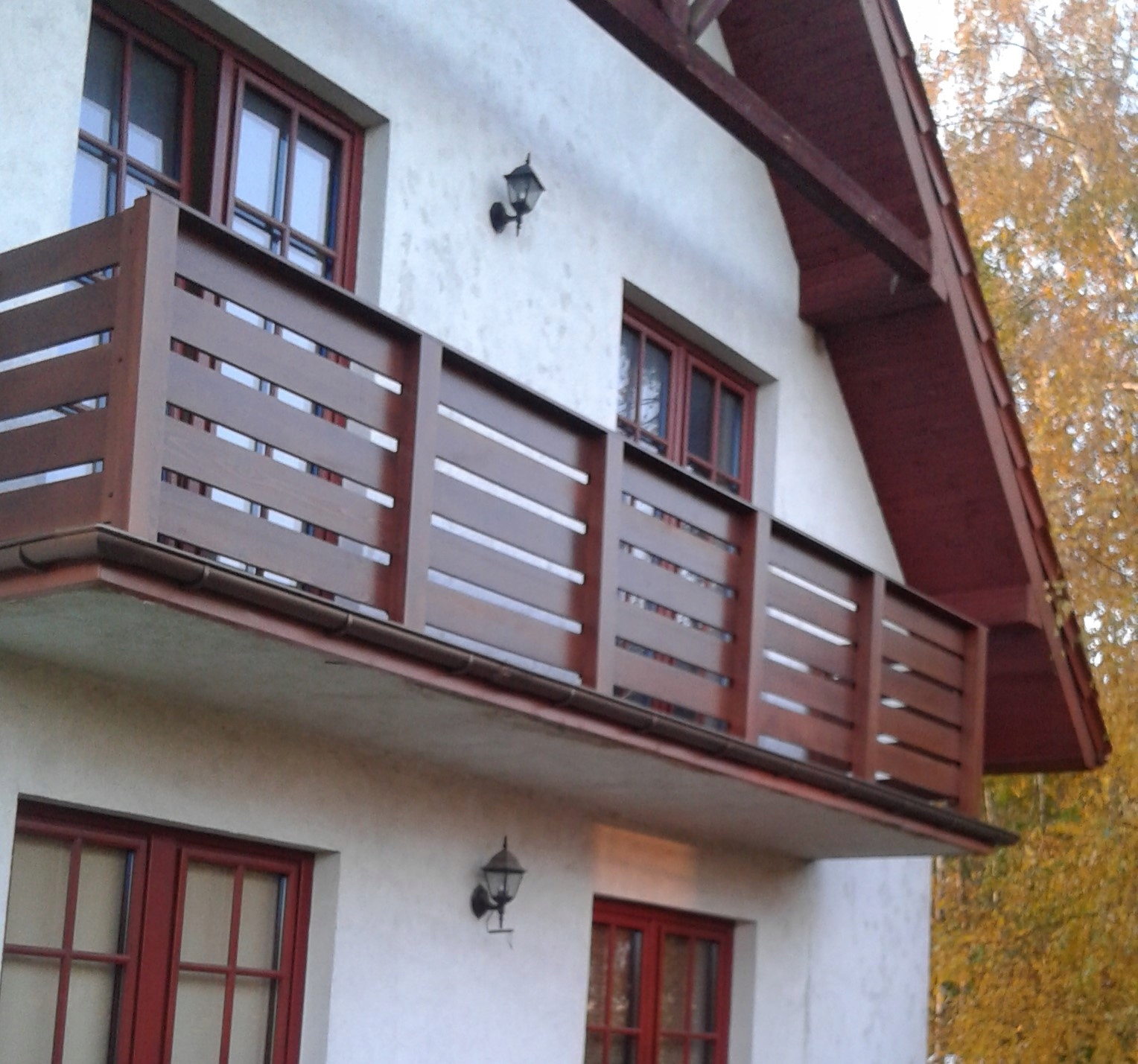 balkon, balustrada, balkon drewniany - 7500257129 - oficjalne archiwum