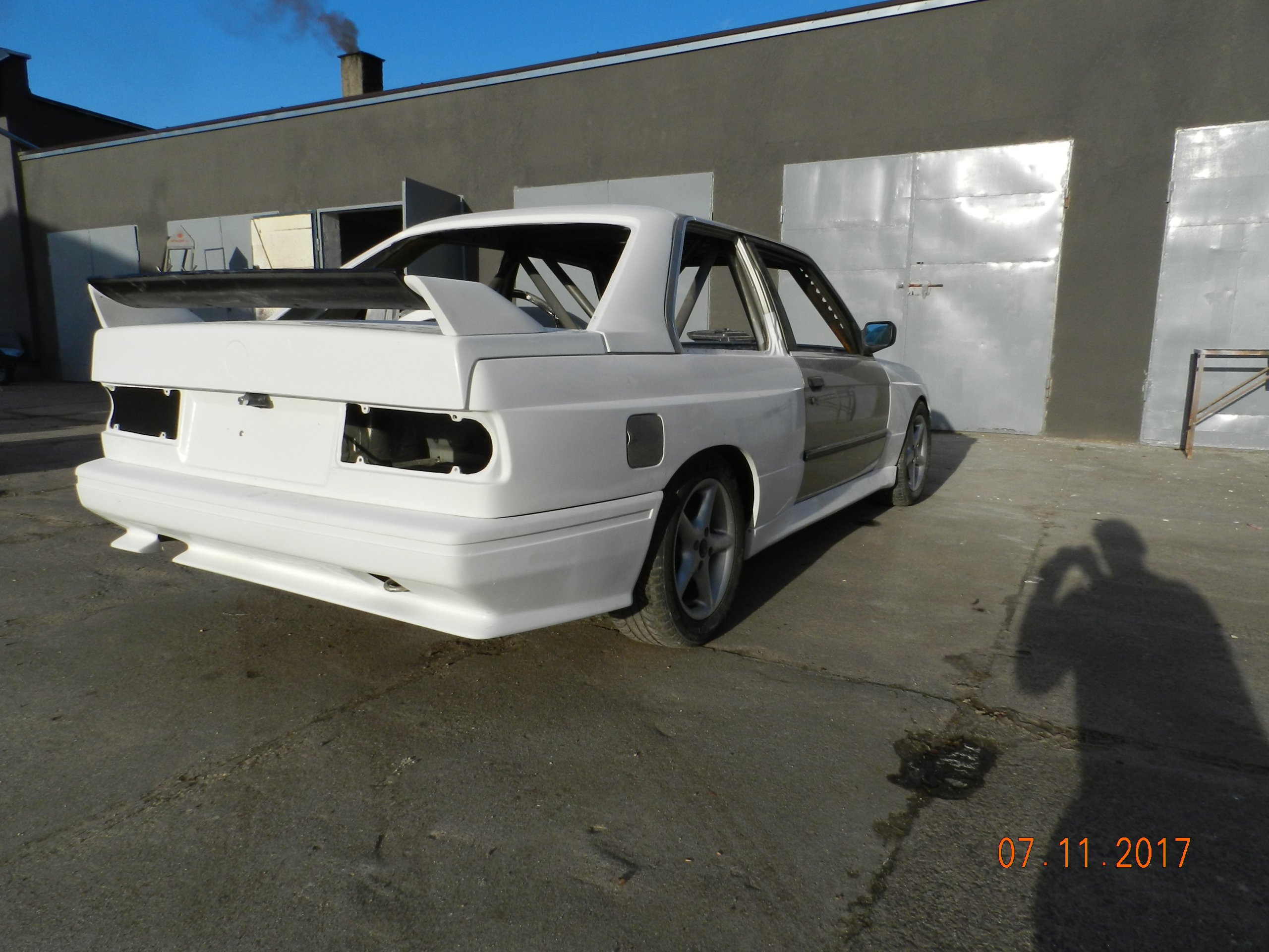 Bmw E30 M3 Bodykit Blech : BMW e30 M3 Full Body kit ...