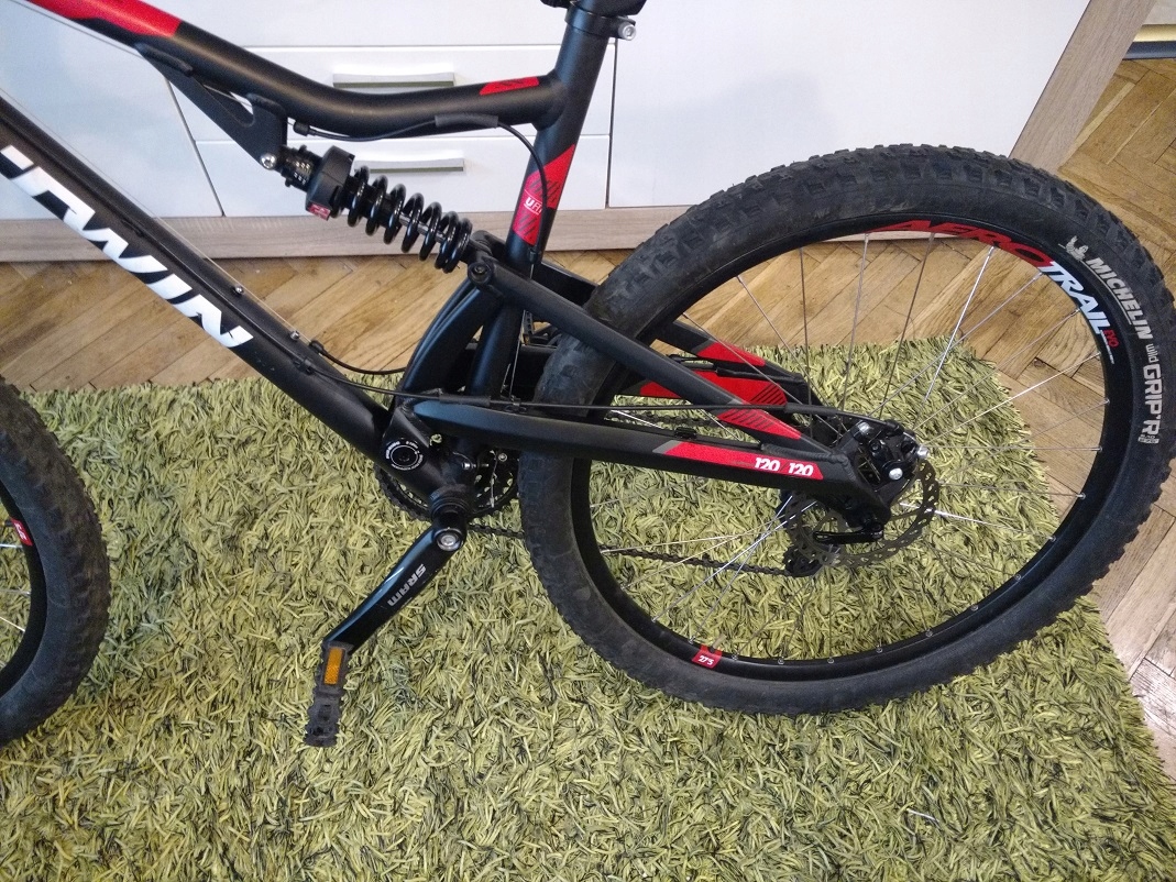 fox ascent bib shorts