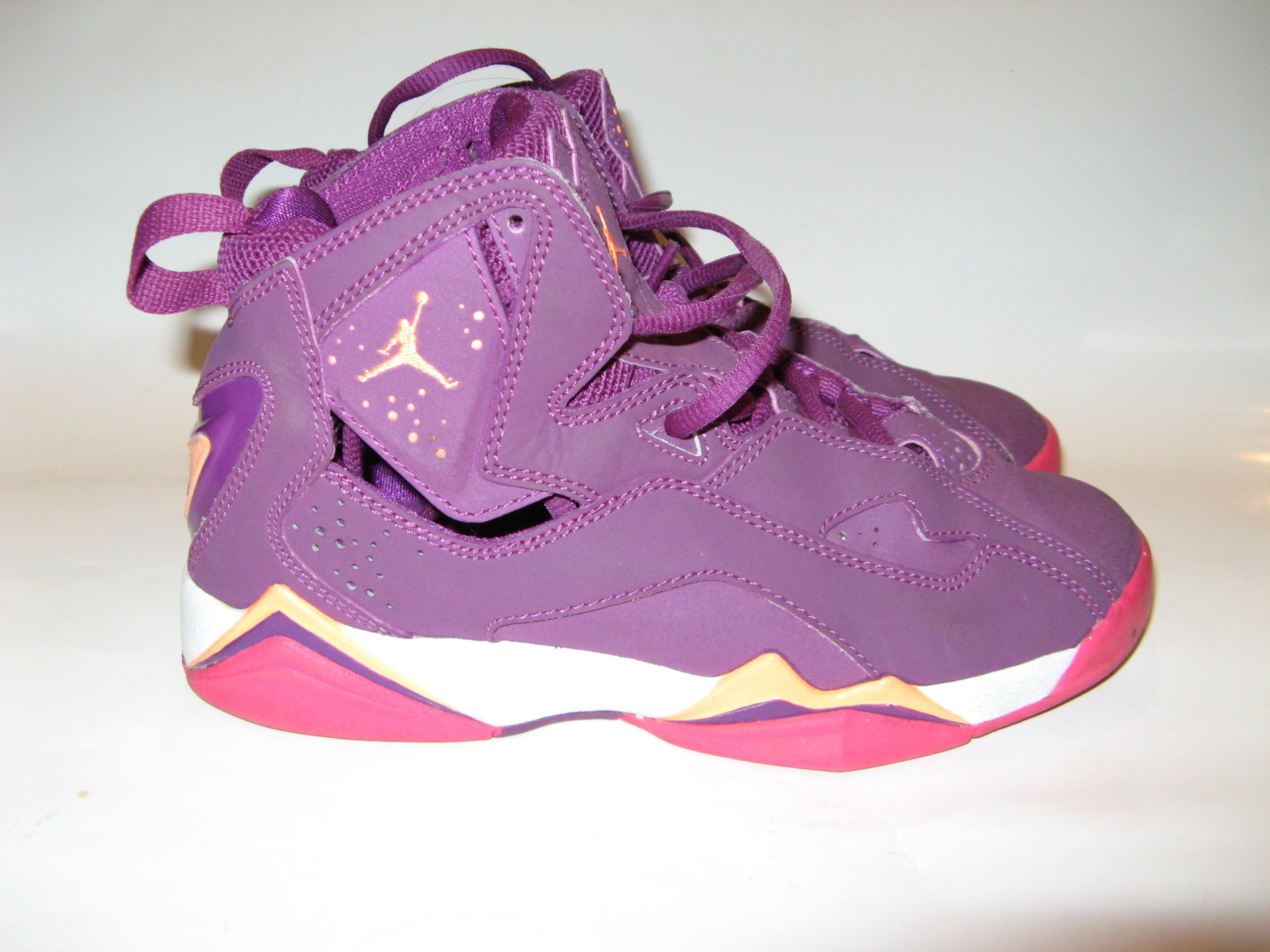 Do sprzedania buty sportowe jordan. rozmiar 35 5 Do Do sprzedania buty sportowe jordan. rozmiar 35 5 Do