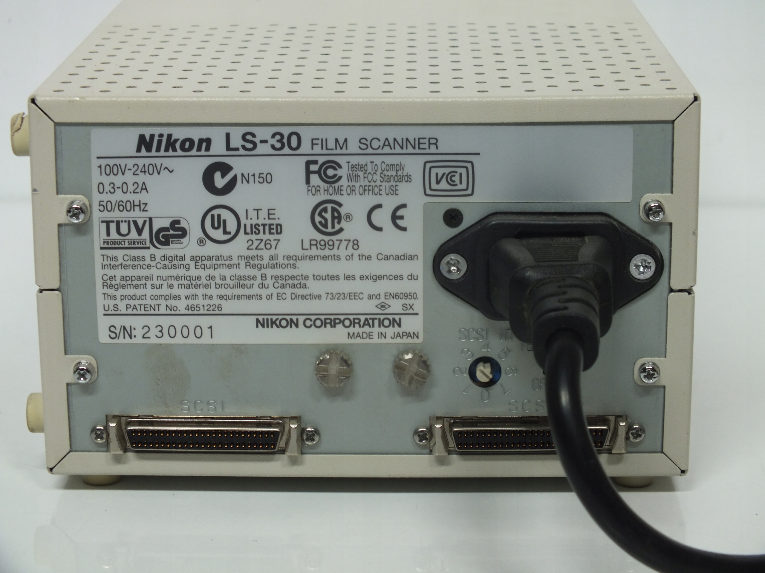 2700 Dpi Optical Resolution Film Scanner Nikon Coolscan III LS-30