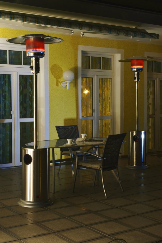 Parasol grzewczy gazowy ACTIVA  13800