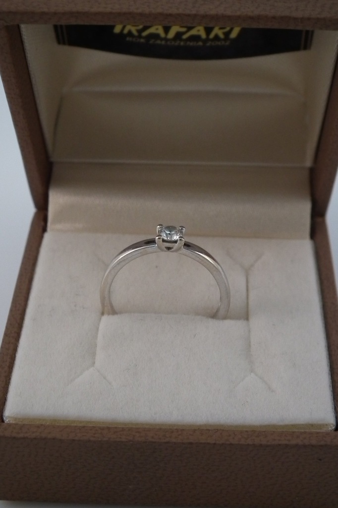 Złoty pierścionek z Brylantami 0.2ct H/SI 2g 585