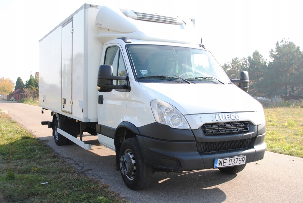 Iveco Daily 70C17 Chłodnia Izoterma Winda DMC 7Ton