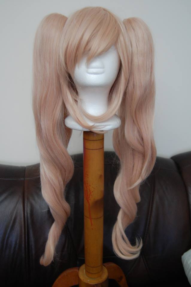 Peruka Krótka 2xKucyki Miku Hatsune Sakura Cosplay