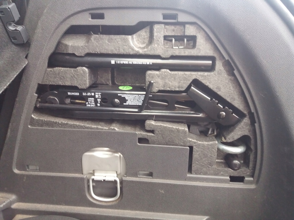 LEWAREK PODNOŚNIK OPEL CORSA D