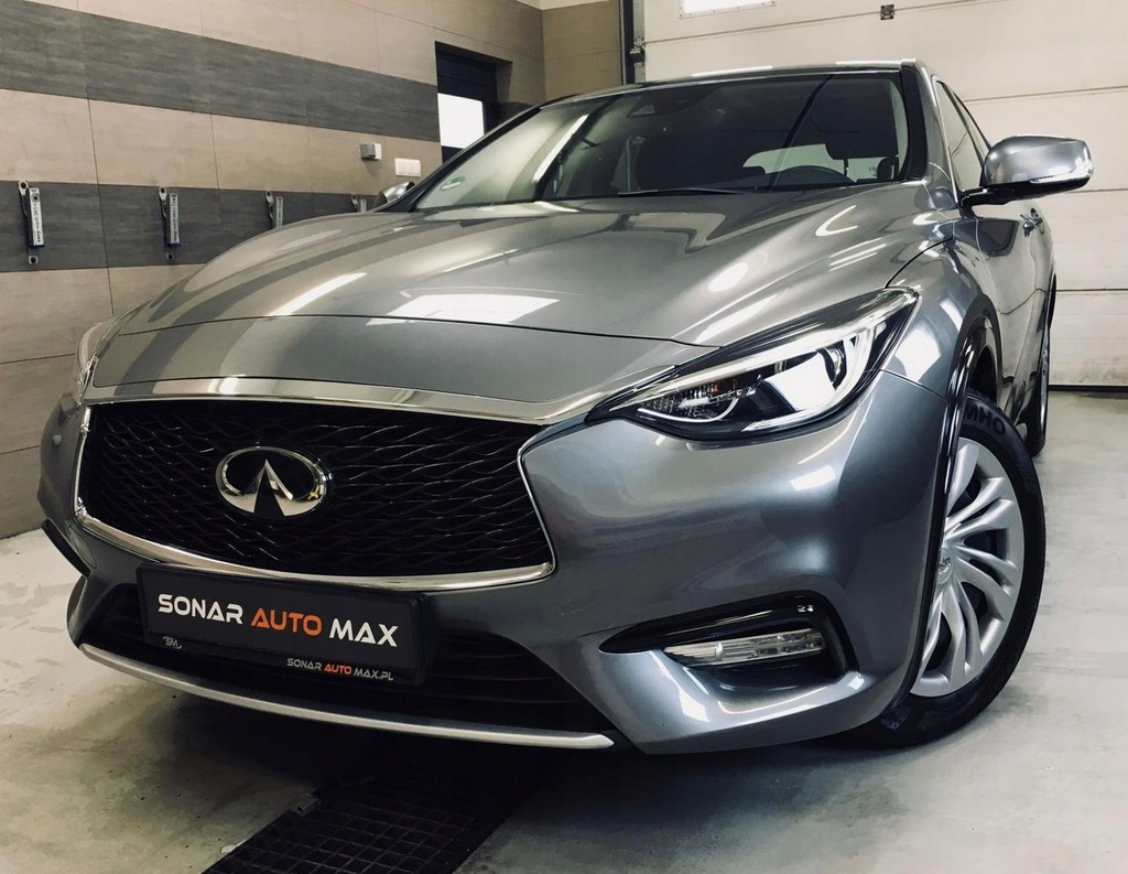 Infiniti Q30 1.5D DCT "BUSINESS" FV 23%