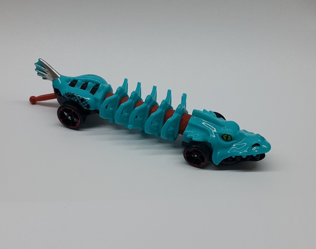 Hot Wheels mutanty mutant sprężynka RYBA