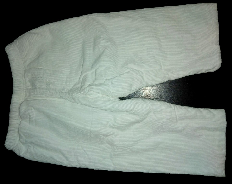 Spodnie białe,sztruks na chrzest 3-6 mies. 62-68cm