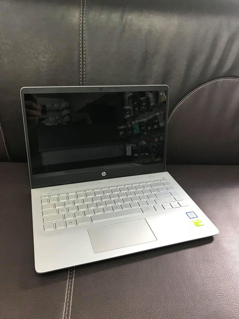 HP Pavilion - 14-bf0xx Core i7-7500U/8GB/256GB