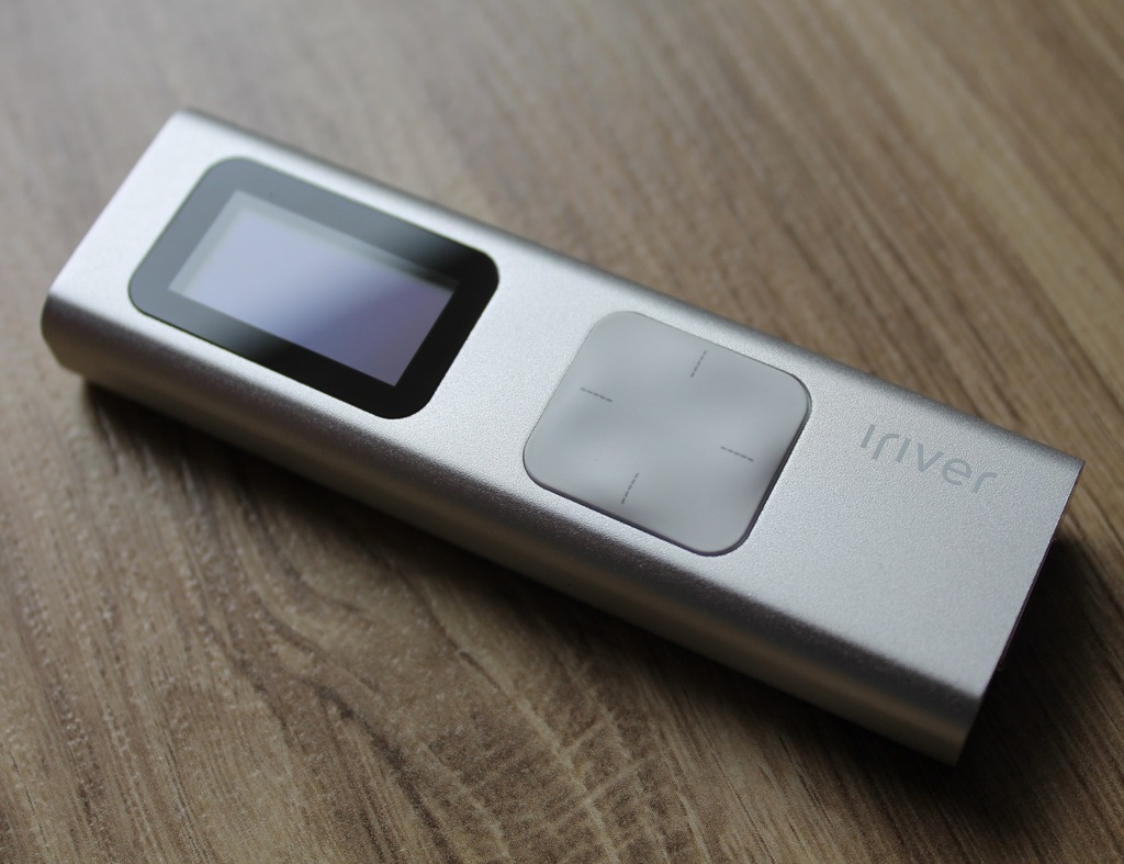 iRiver T9 MP3 PLAYER 4GB, Radio, czę. uszkodzony