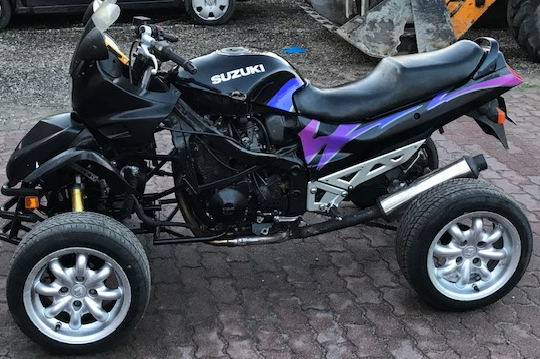 Quad szosowy Suzuki 750 