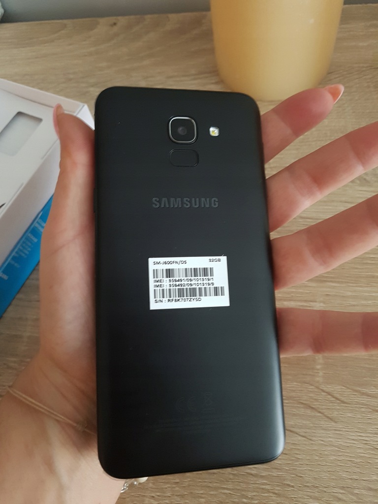 samsung galaxy j6  cena