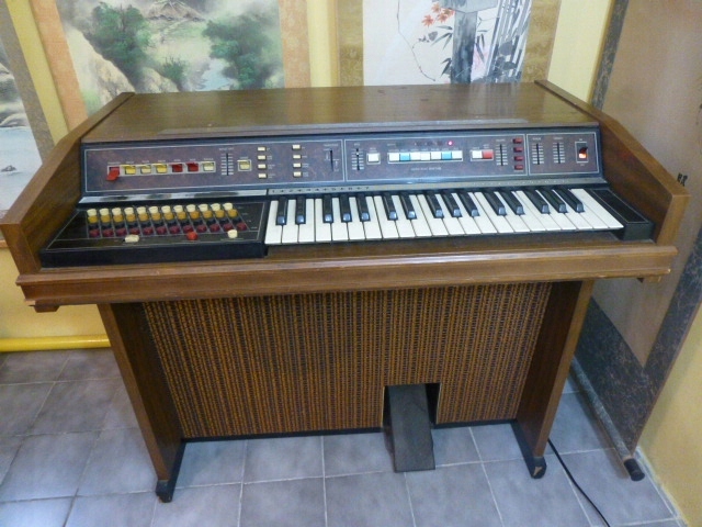 Organy Hammonda. Hammond Sounder III /USA 1973