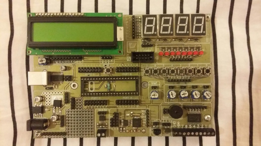Zestaw uruchomieniowy Gotronik AVR Atmega32 v.2