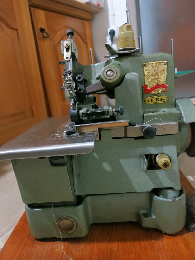 Overlock 3-nitkowy chiński plus bonus