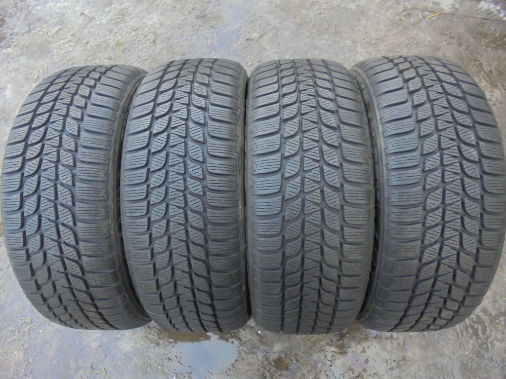 BRIDGESTONE BLIZZAK 215/55R17 98V ExtraLoad 8mm.