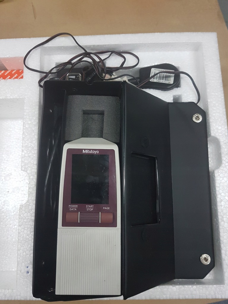 chropowatościomierz surface finish tester MITUTOYO 7557963260
