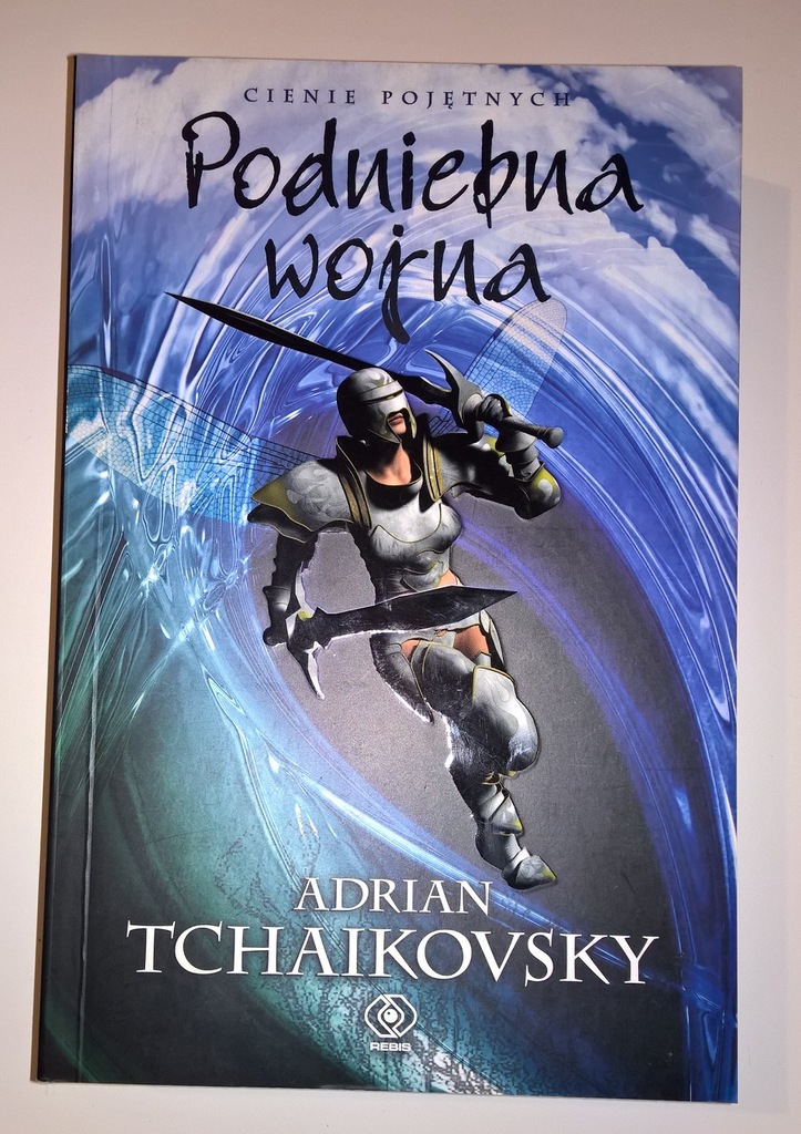 PODNIEBNA WOJNA Adrian Tchaikovsky