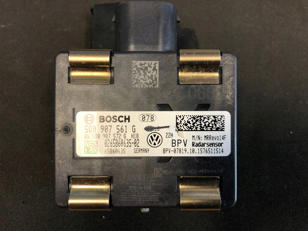 Audi A3 8V Radar Distronic 5Q0907561G 5Q0907572G