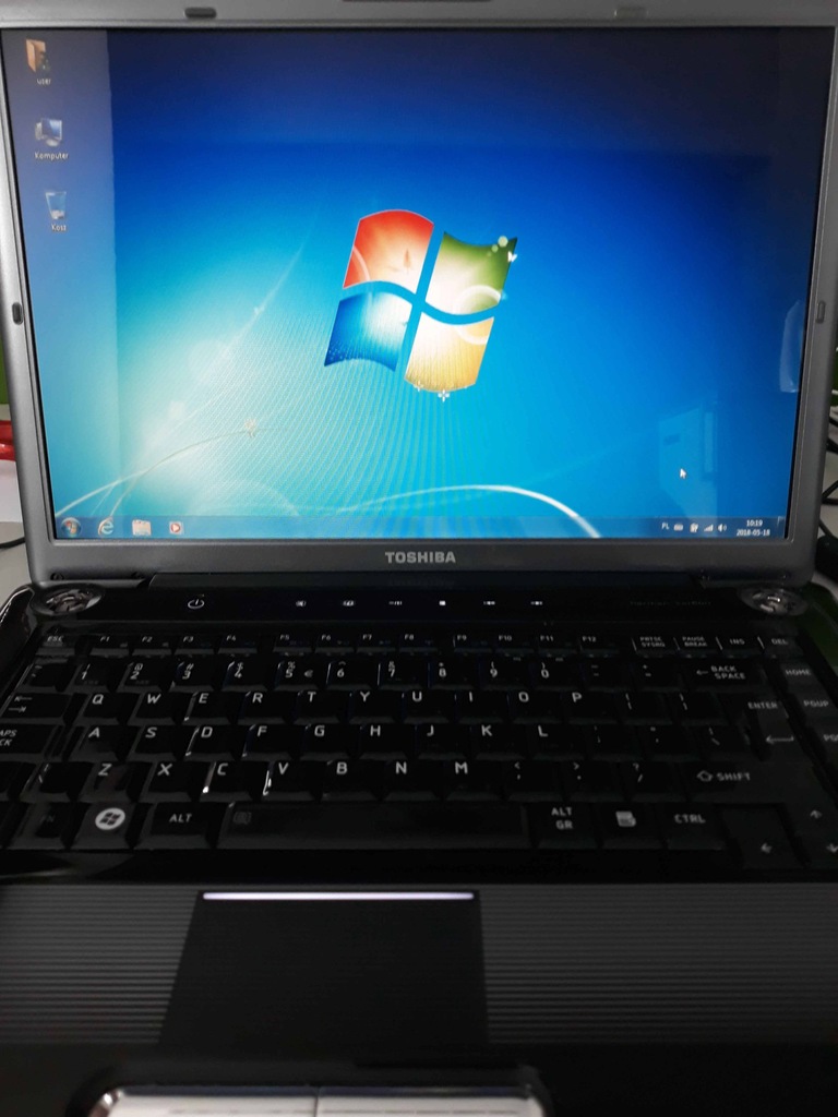 Toshiba Satellite A300-15L Windows 7 + GRATIS
