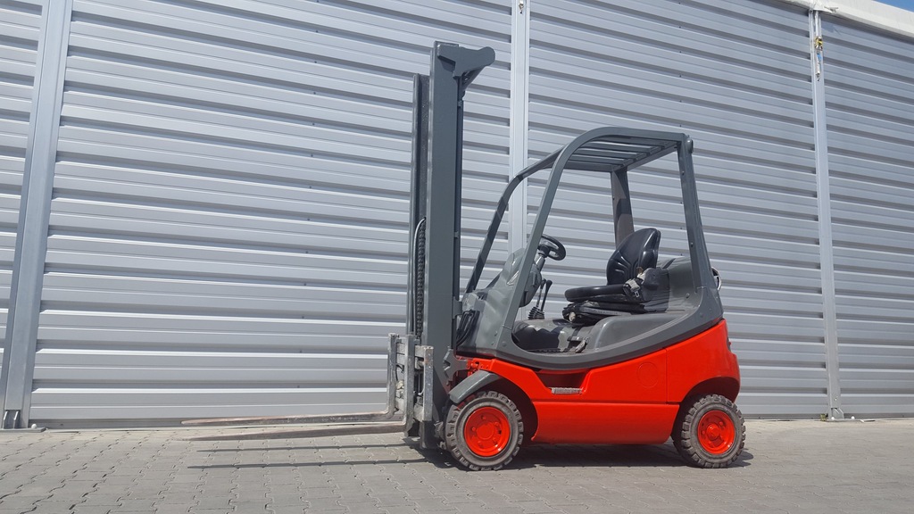 Wózek widłowy LINDE H16T-03, 2003 r., stan BDB