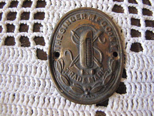 SINGER EMBLEMAT PLAKIETKA
