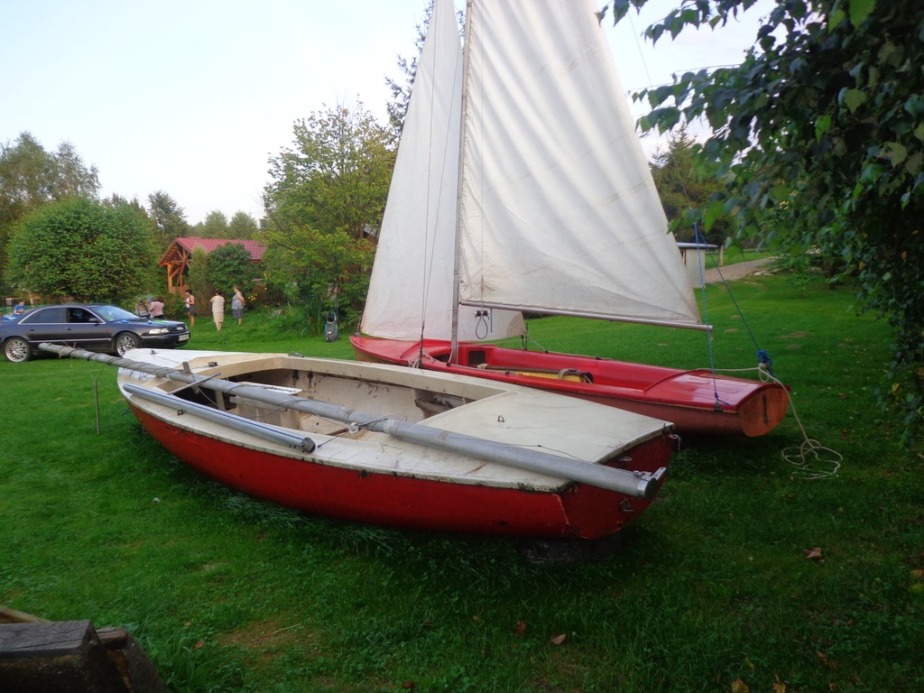 Żaglówka regatowa (nie 470 Omega)