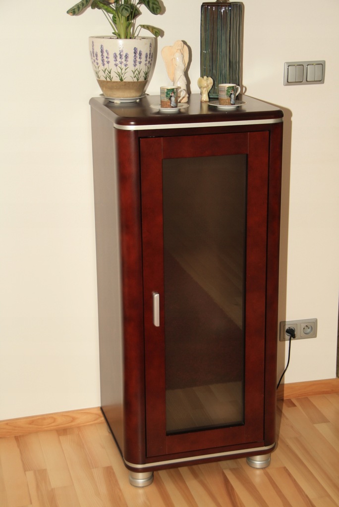 Elegancka witryna witrynka MEBIN ONYX palisander