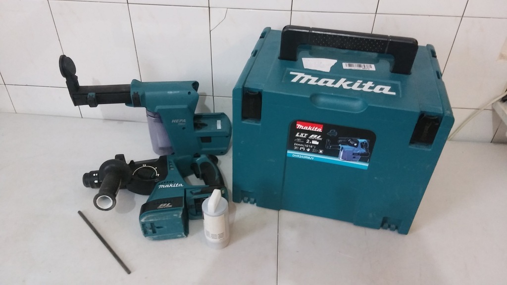 AN28 MŁOTOWIERTARKA MŁOT MAKITA DHR243RMJV