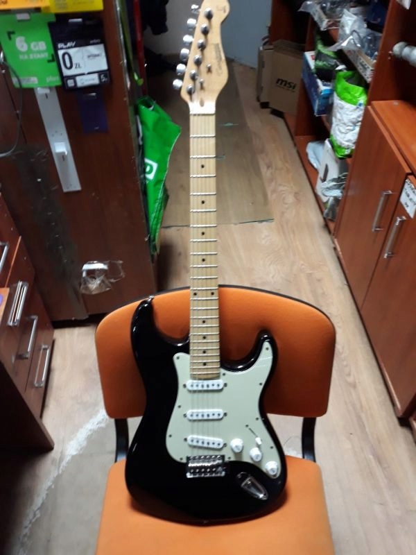 GITARA ELEKTRYCZNA TANGLEWOOD DBT6 + POKROWIEC