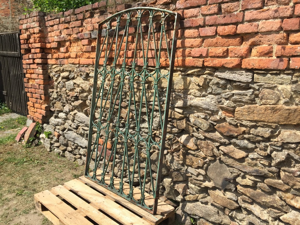 # STARA, PRZEDWOJENNA KUTA KRATA 1,8m x 1,1m Nr.6#
