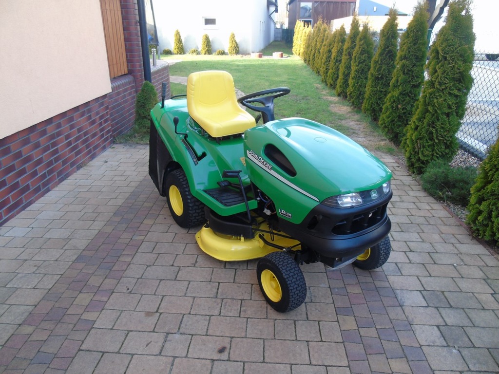 John Deere 6155R, Trattore Medio Versatile E Potente Col CommandPRO - Foto 9