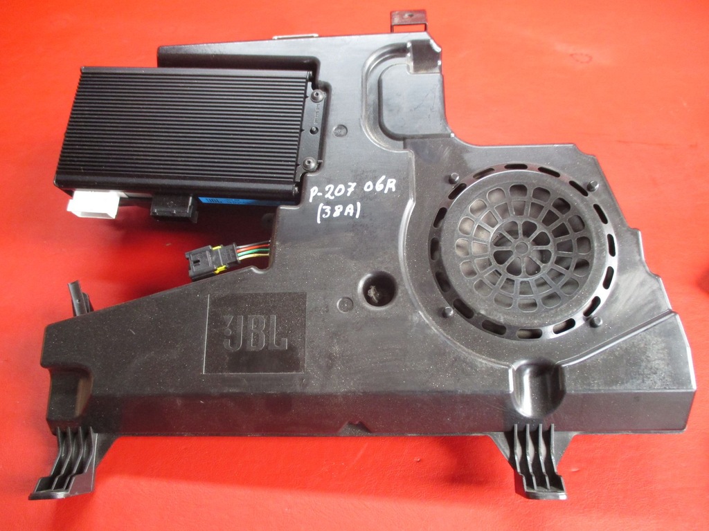 peugeot 207 subwoofer